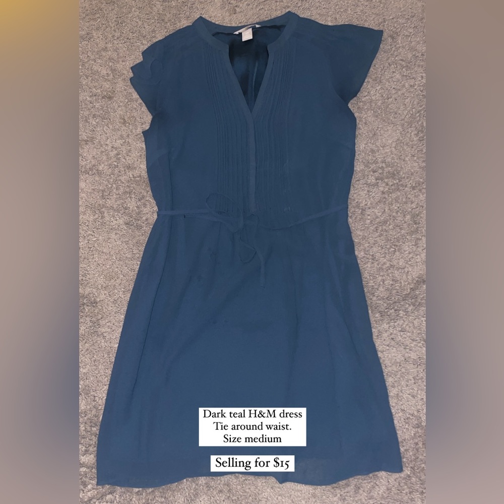 H&M dark teal dress. Tie around waist. Never worn. Size medium.
